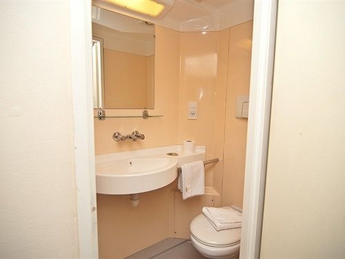Astoria Hotel Лондон Екстериор снимка